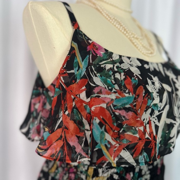 Studio JPR Black and Red Floral Maxi Dress and Elastic Waist (652) - Picture 6 of 11